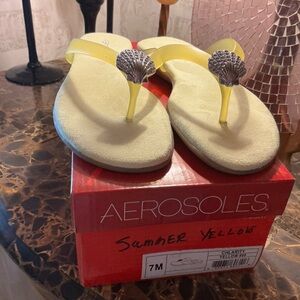 AEROSOLES Yellow Beach Sandals with Shell Detail